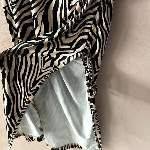 SHEIN Tan & Black Zebra Striped Ruched Side-Slit Midi Skirt Size S NWOT - Picture 4 of 10